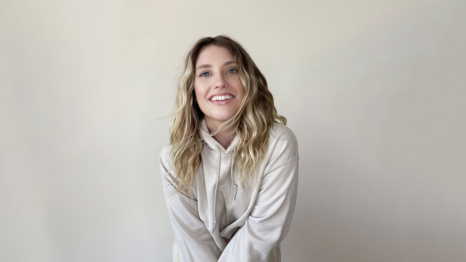 From „Chapter One“ to the „Rest of Our days“ – Ella Henderson im Interview